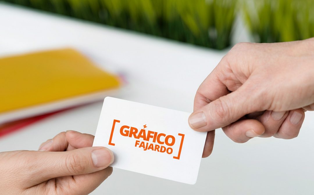 Evolución de la tarjeta de visita tradicional a la web corporativa moderna en la era digital